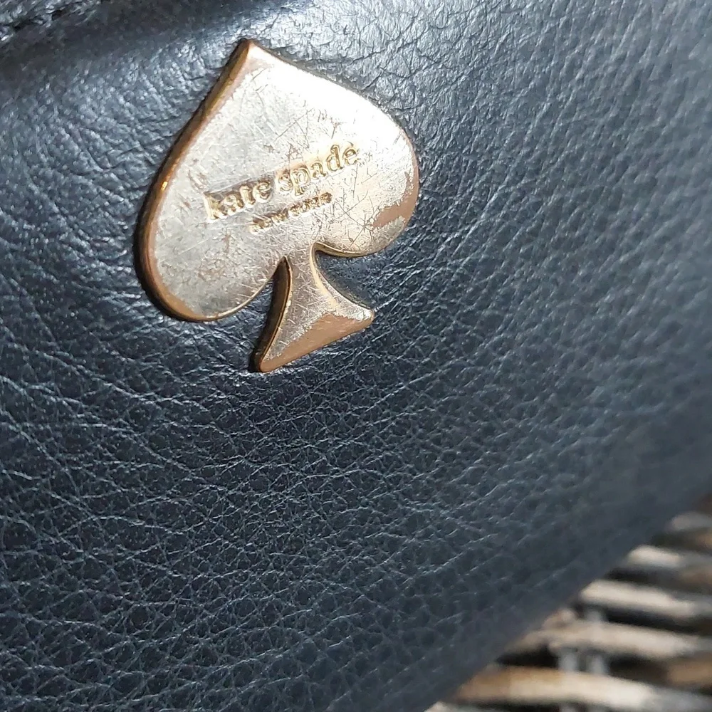 Kate Spade Leather Wallet *Final Price* - Picture 3 of 16